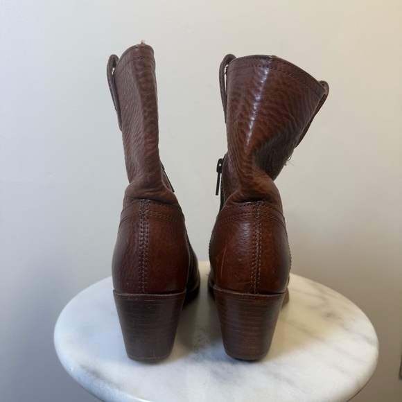 Frye Jane Trapunto Heeled Short Bootie Boots Saddle Brown Leather Size 5.5 - Picture 4 of 11
